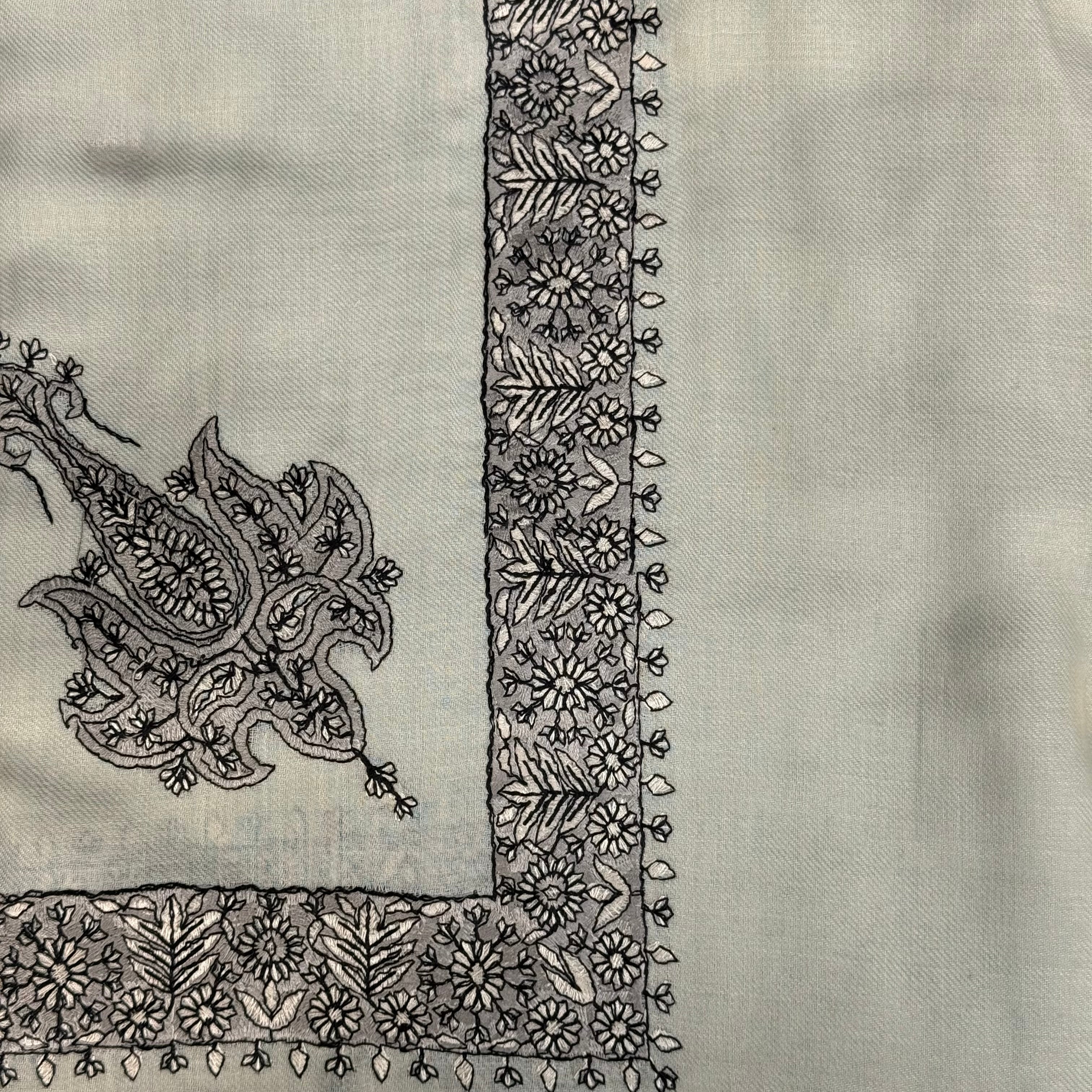 Luxury Birch Embroidered Yemeni Shemagh - Image 6