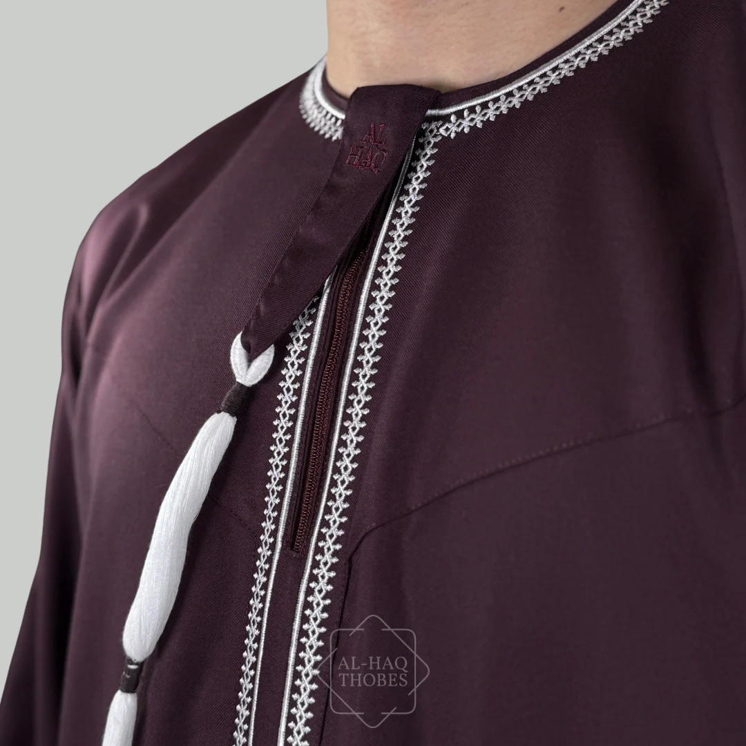 Luxury Burgundy Omani Thobe - Image 3