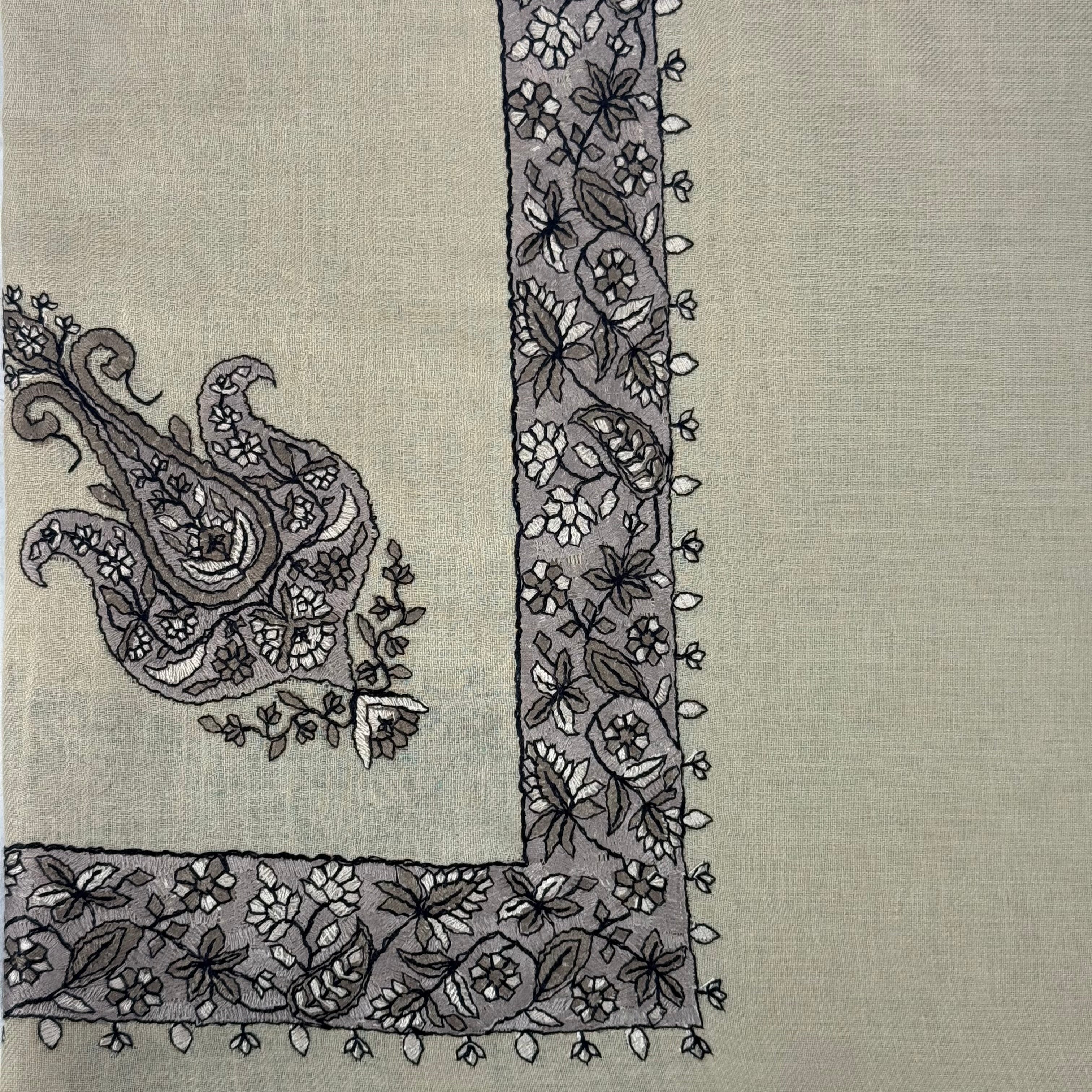 Luxury Camel Brown Embroidered Yemeni Shemagh - Image 8