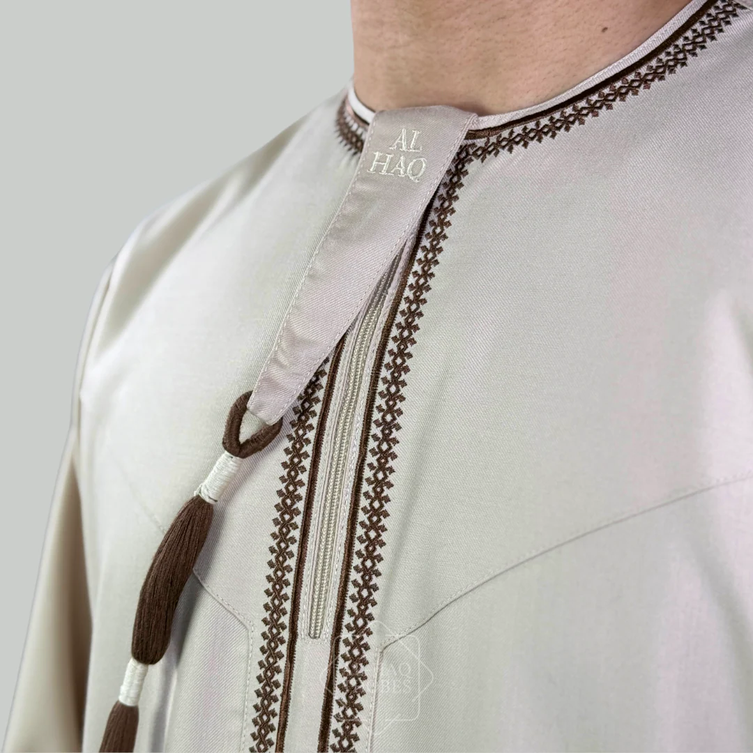 Luxury Beige & Brown Omani Thobe - Image 4