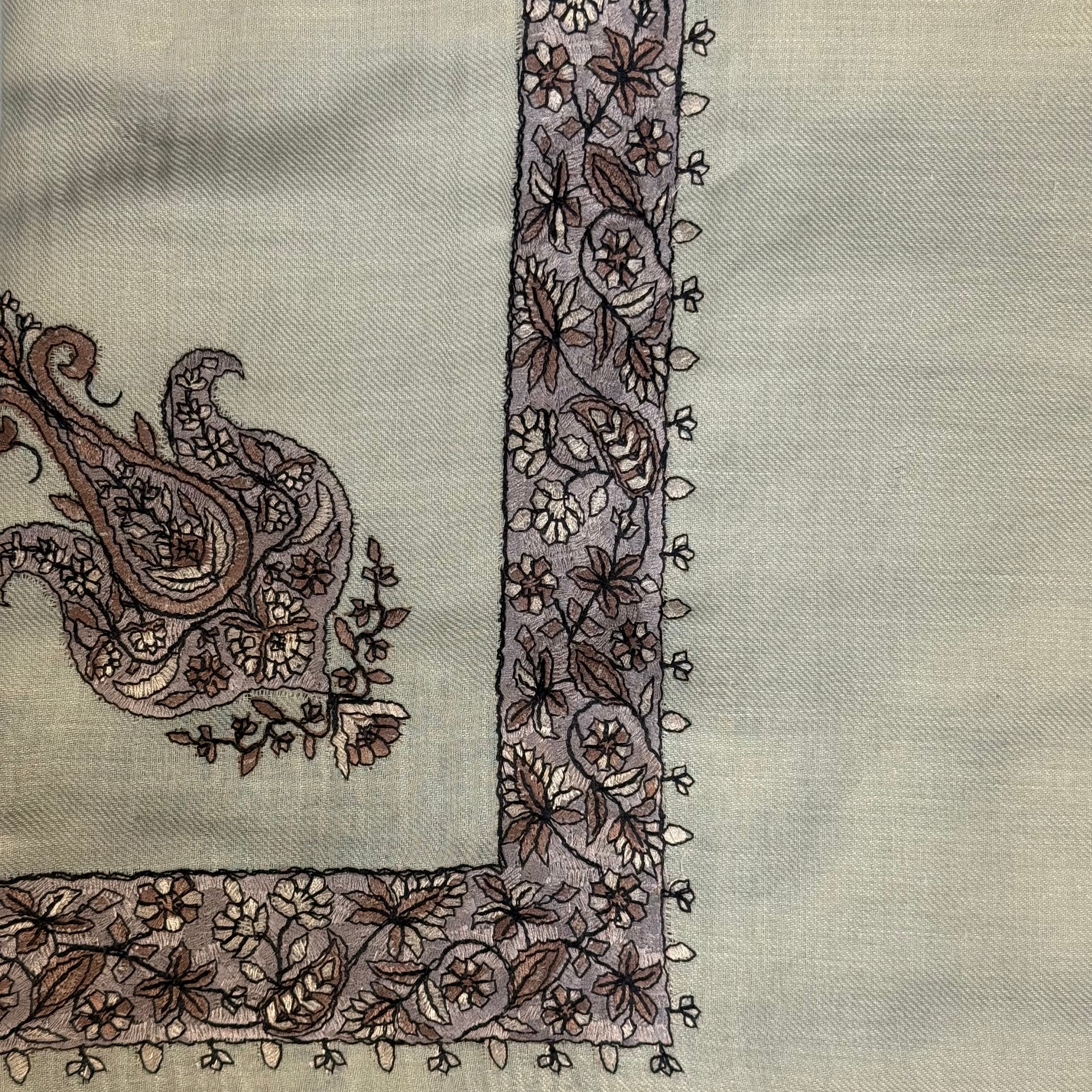 Luxury Latte Embroidered Yemeni Shemagh - Image 16