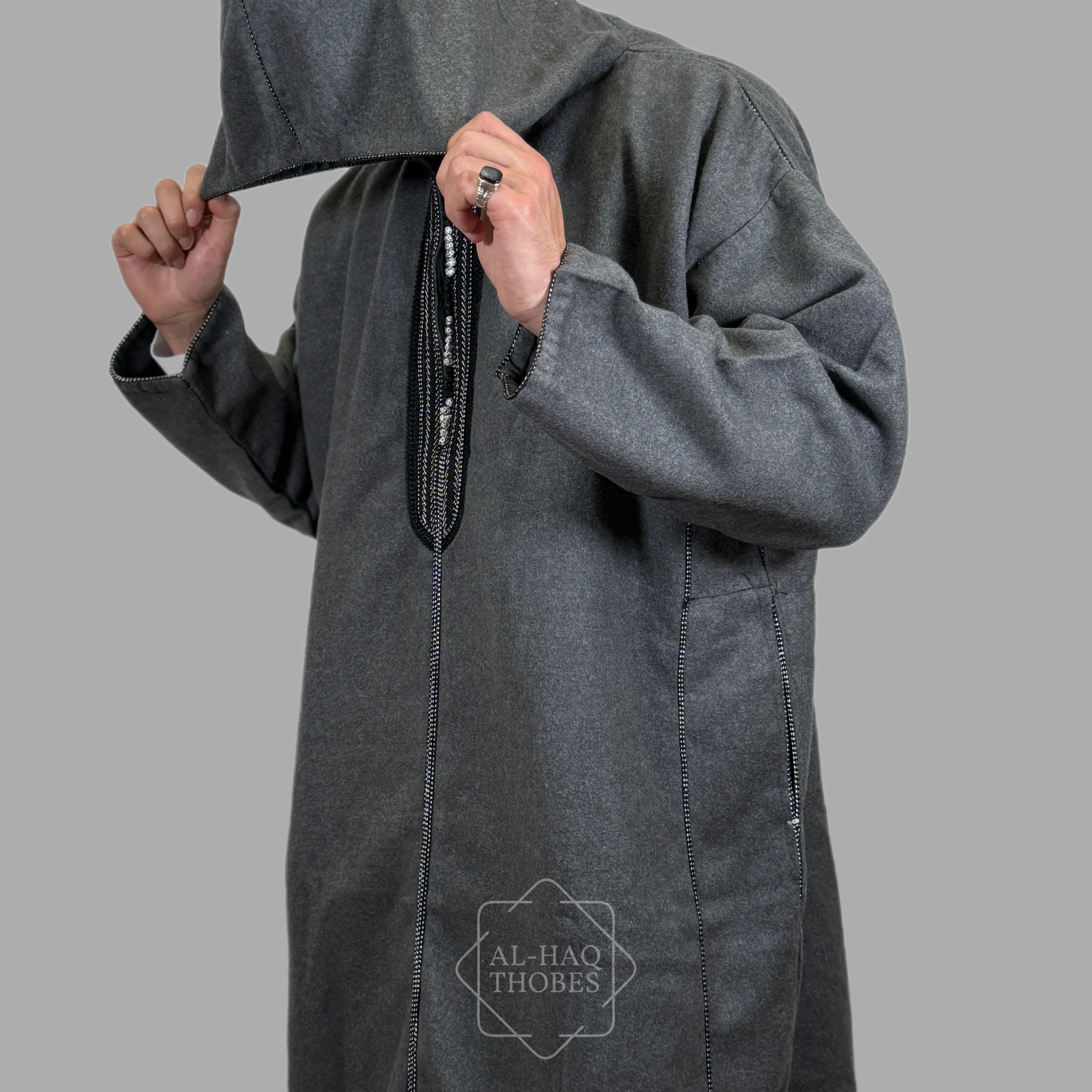 Luxury Platinum Grey Hooded Moroccan Thobe - Image 3