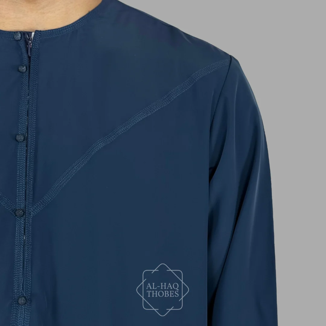 Luxury Royal Blue Lightweight Emirati Zibda Thobe - Image 4