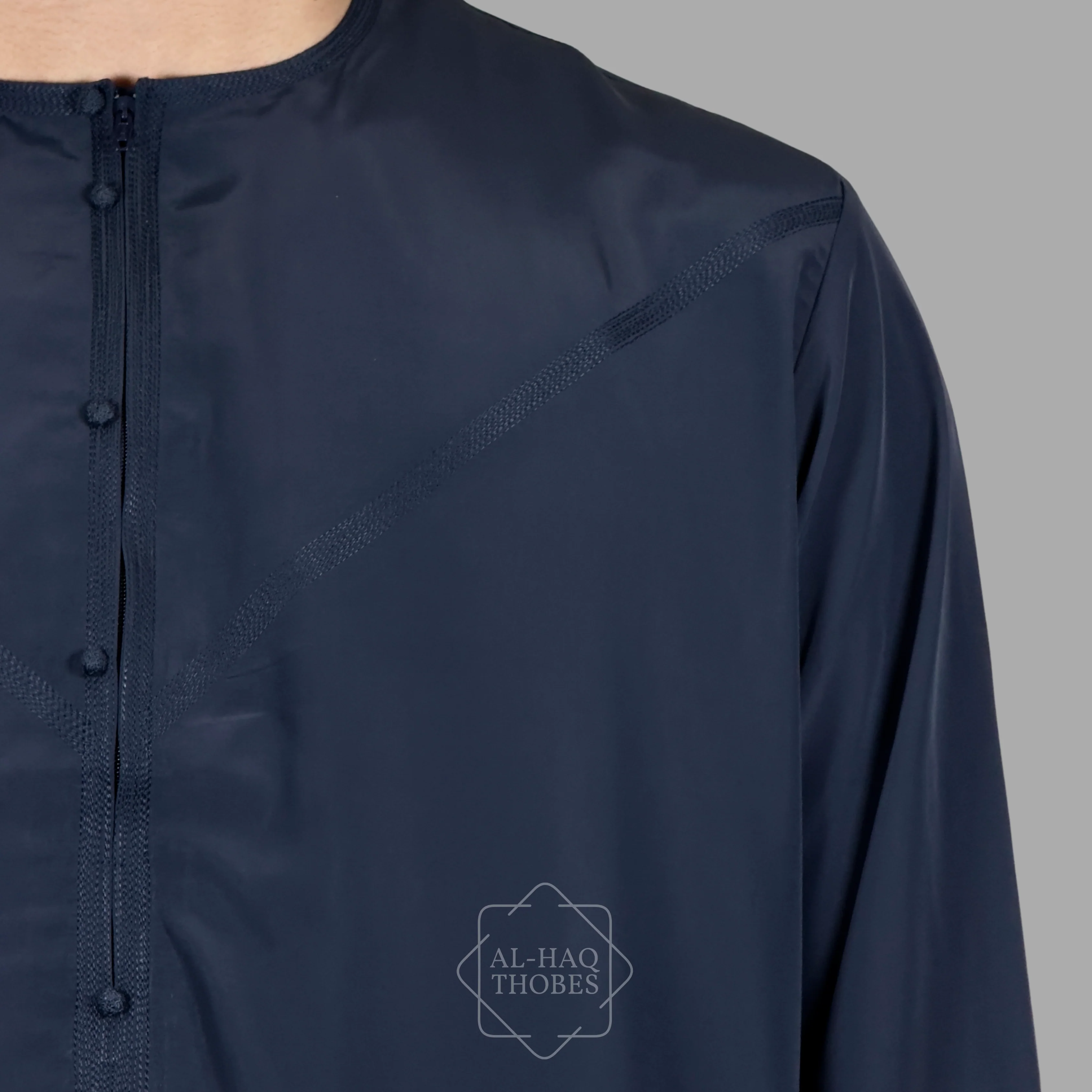 Luxury Midnight Blue Lightweight Emirati Zibda Thobe - Image 4