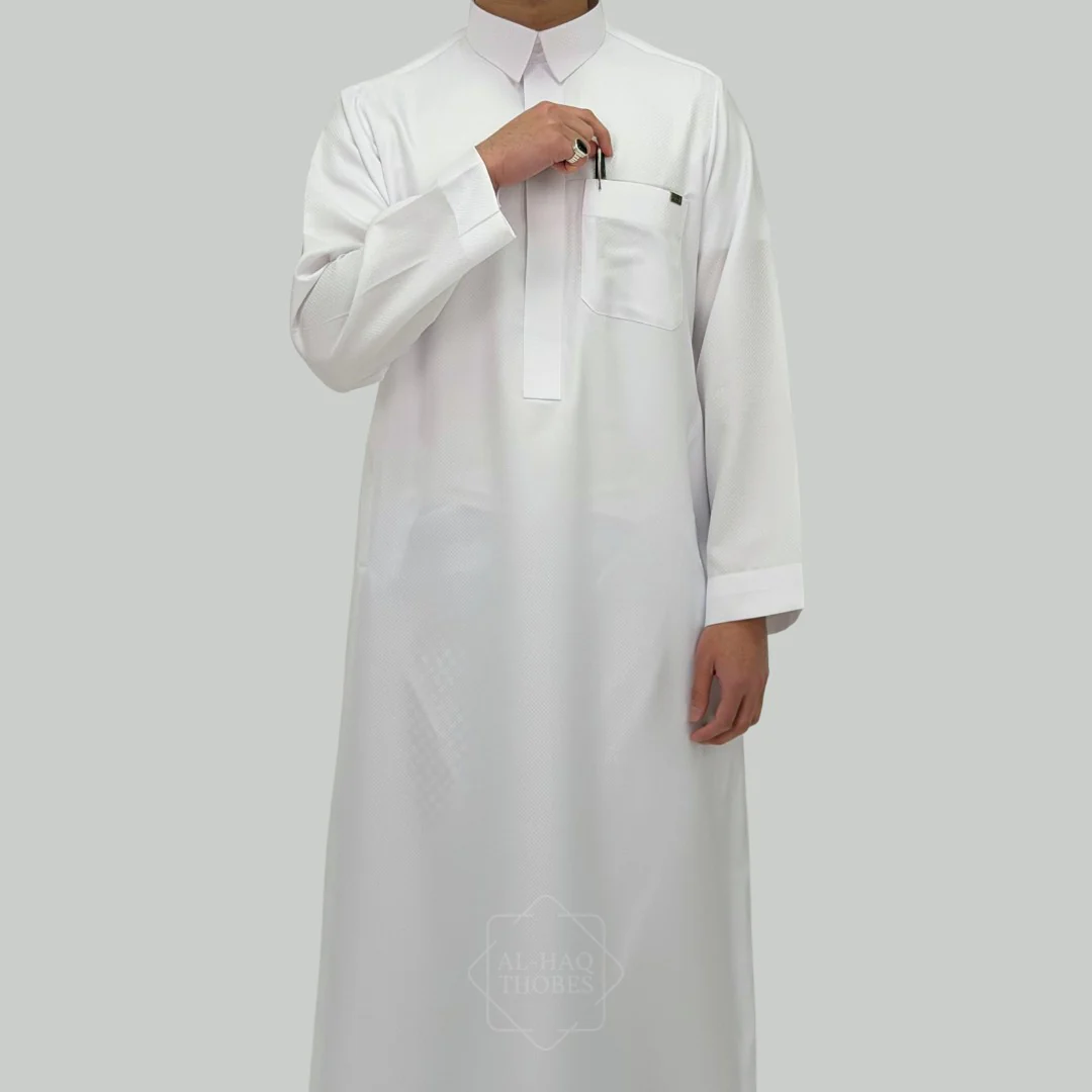 White Abyad Collared Thobe | Signature Defined - Image 3